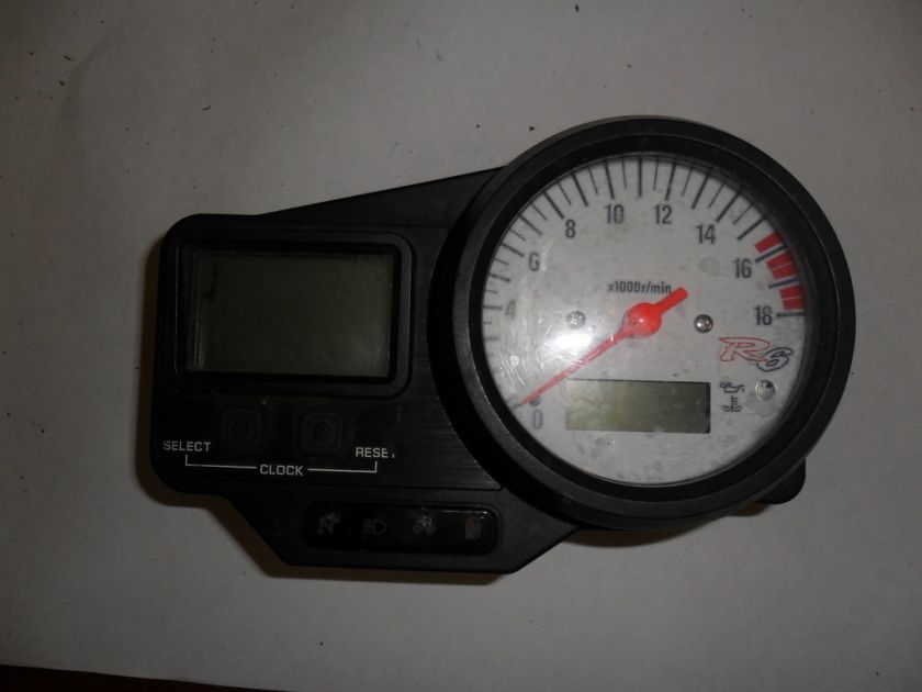 YAMAHA 99 00 YZF R6 600 GAUGES SPEEDOMETER TACH SPEEDO  