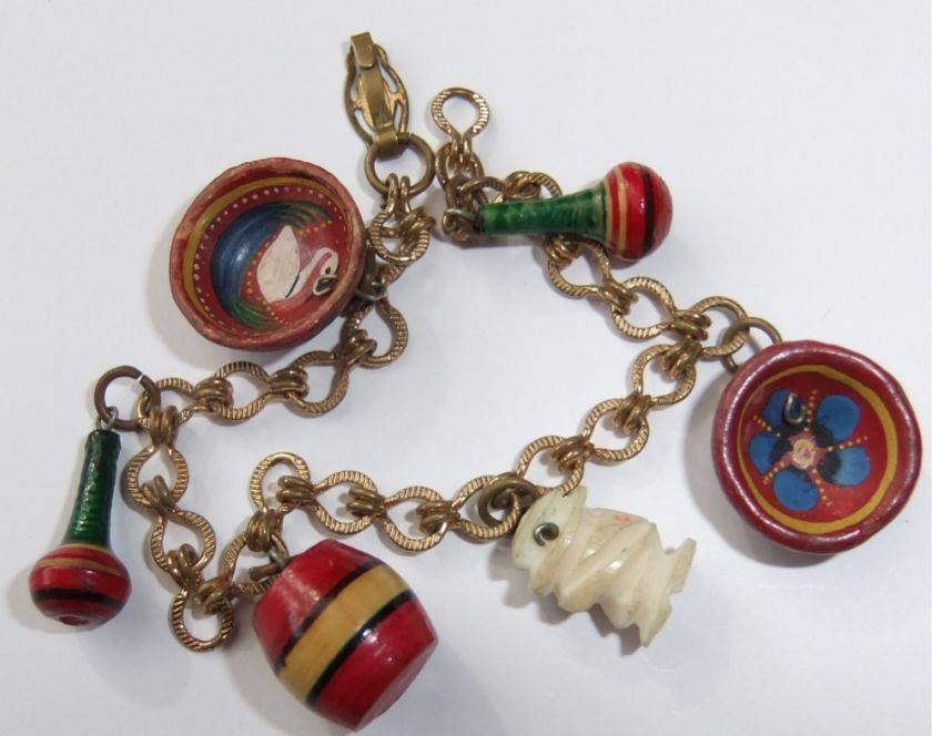 VINTAGE ART DECO MINIATURE MEXICAN BATEA CHARM BRACELET  