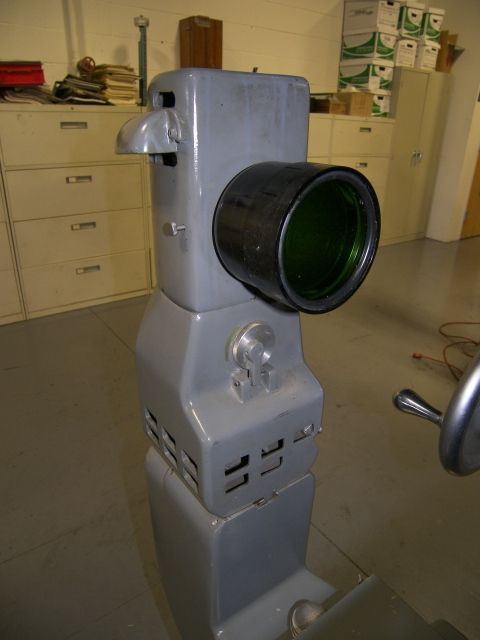 30 JONES & LAMSON Epic 30 Optical Comparator 68  