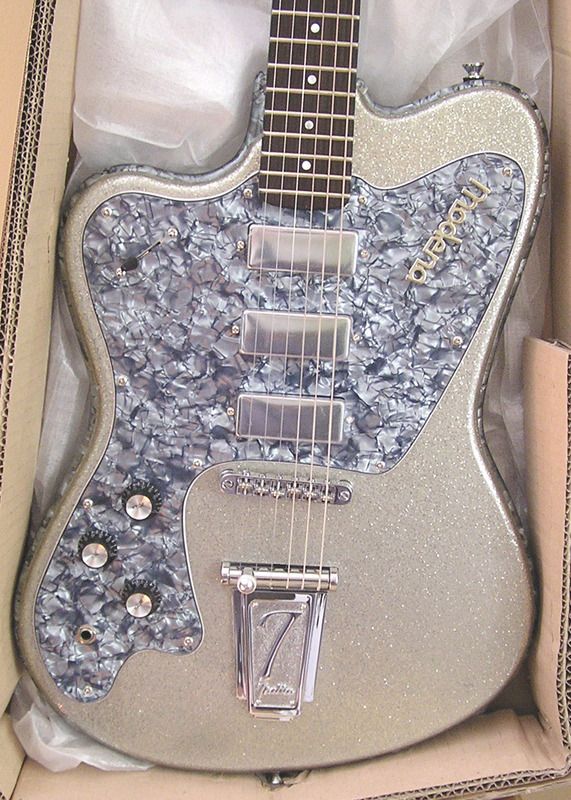 Italia Modena Classic Left handed Guitar Silver w/Bag  