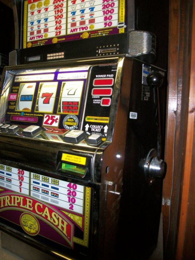 Triple Cash slot machine  