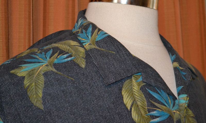 Tommy Bahama SHORT SLEEVE GRAY GREEN HAWAIIAN BUTTON DOWN SILK TB 