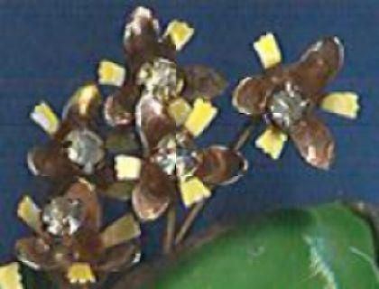 VINTAGE 3 D ENAMELED FLOWER PIN WITH RHINESTONES  