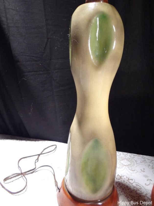 Mid Century Modern Heifetz Biomorphic Art Pottery Green Cream Lamp 