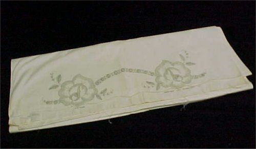 Vintage Runner Dresser Scarves Crocheted Embroidery LACE Linen 