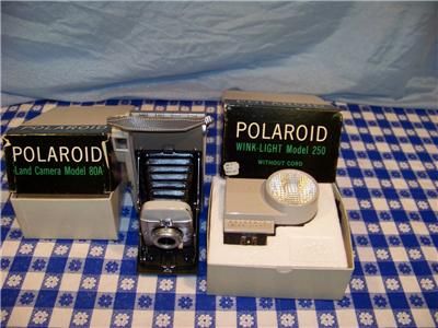 Vintage Polaroid Land Camera Model 80A w/ 250 WINK LITE  