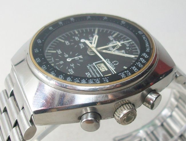 rare chrono of heuer 1960 s hand wind chrono the case and back are 