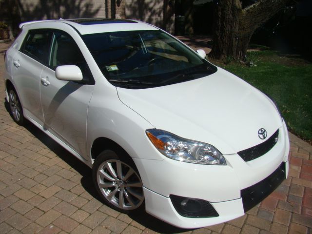 Toyota  Matrix S in Toyota   Motors