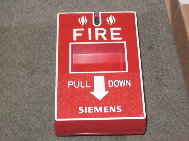 SIEMENS MS 151 FIRE ALARM PULL STATION NIB  