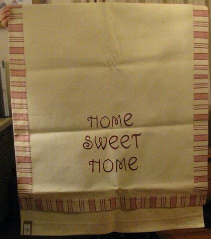 YANKEE CANDLE HOME SWEET HOME TABLE RUNNER  