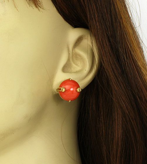 VINTAGE SAZINGG 18K, CORAL & DIAMONDS STUD EARRINGS  