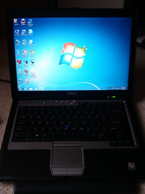   D620 Laptop   Windows 7 Pro   Office 2007   Adobe Master Suite CS3