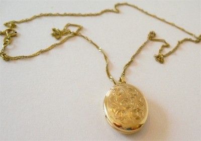 Estate Jewelry 14k Solid Yellow Gold Locket 18 Chain  