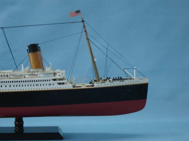 Britannic Limited 40 Ocean Liner Model Model Boat  