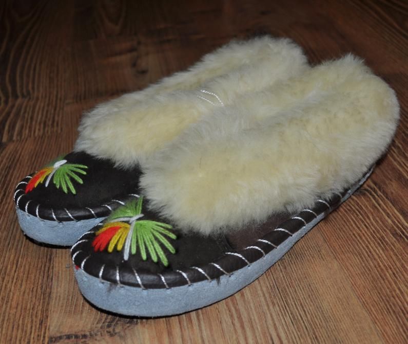 Polish Highlanders   SLIPPERS   Size 38  