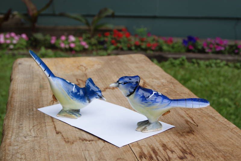 VINTAGEBLUE BIRDS SALT & PEPPER SHAKERS  